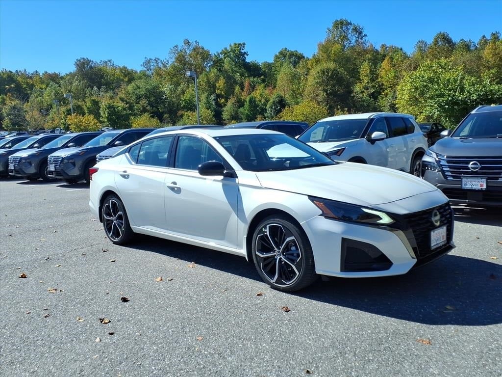 2025 Nissan Altima 2.5 SR