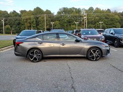 2025 Nissan Altima 2.5 SR