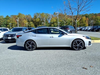 2025 Nissan Altima 2.5 SR