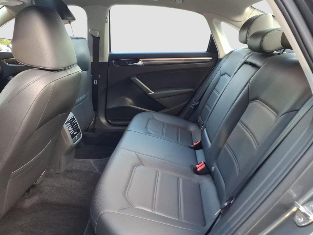 2018 Volkswagen Passat 2.0T SE w/Technology w/Technology