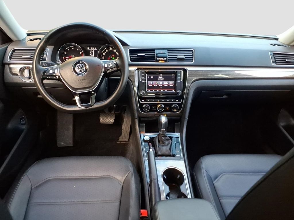 2018 Volkswagen Passat 2.0T SE w/Technology w/Technology