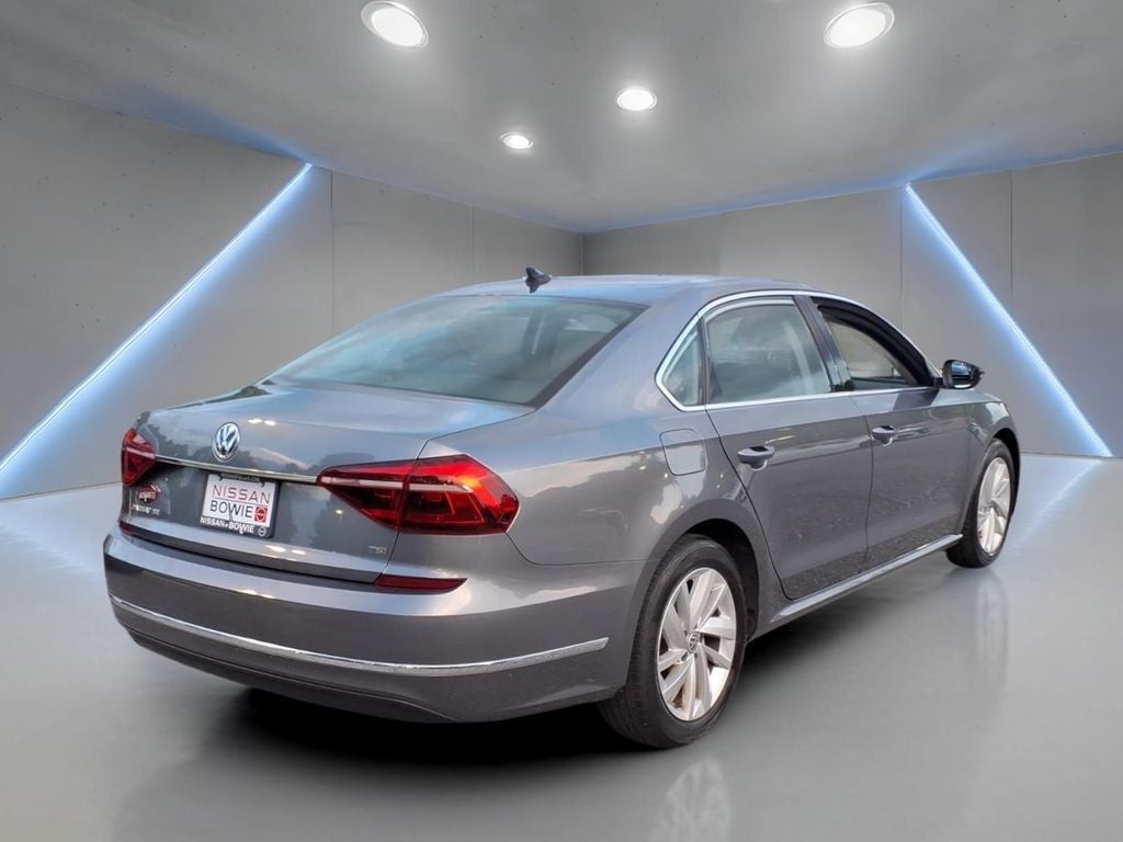2018 Volkswagen Passat 2.0T SE w/Technology w/Technology