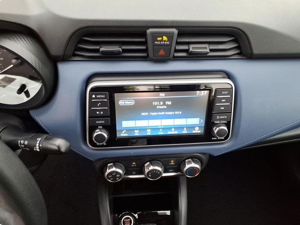 2023 Nissan Versa 1.6 SV