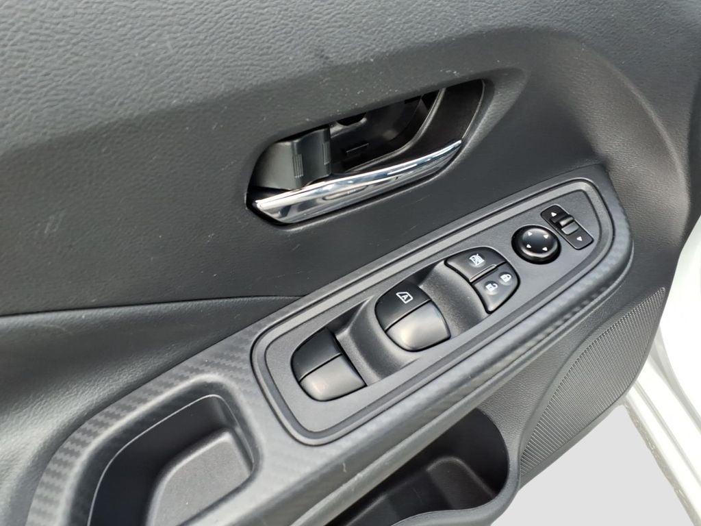 2024 Nissan Versa 1.6 SV