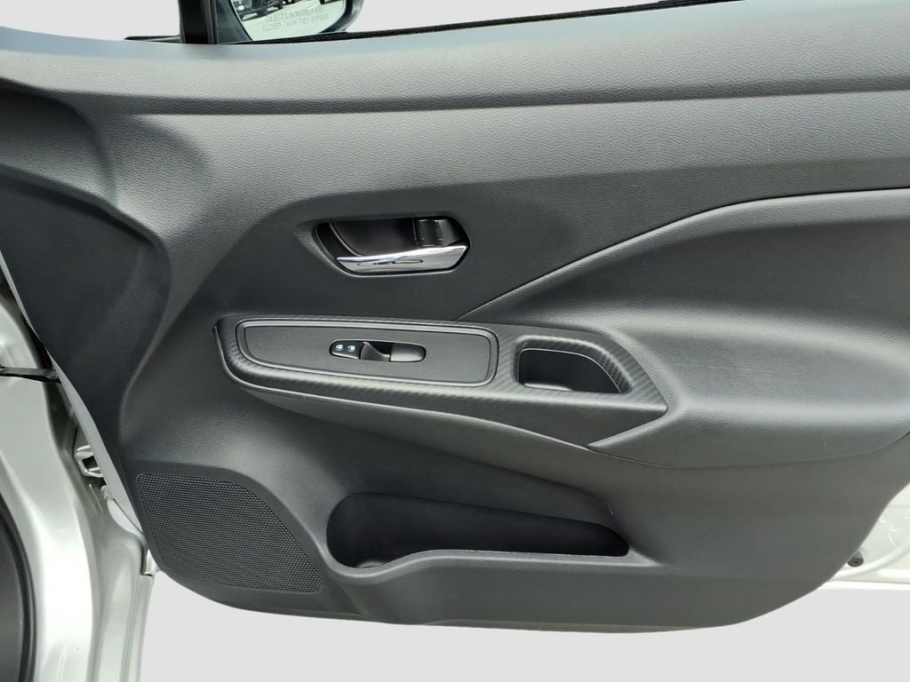 2024 Nissan Versa 1.6 SV