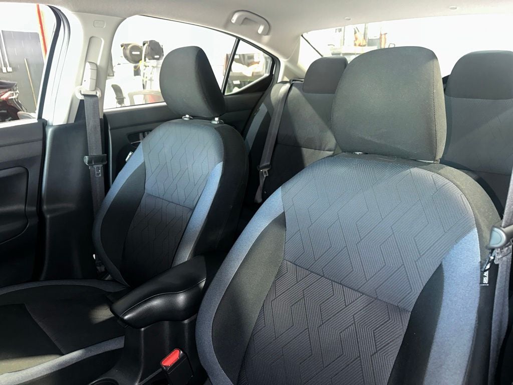 2024 Nissan Versa 1.6 SV