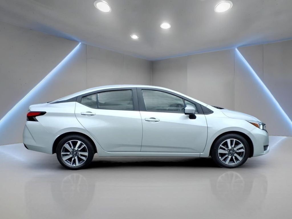 2024 Nissan Versa 1.6 SV