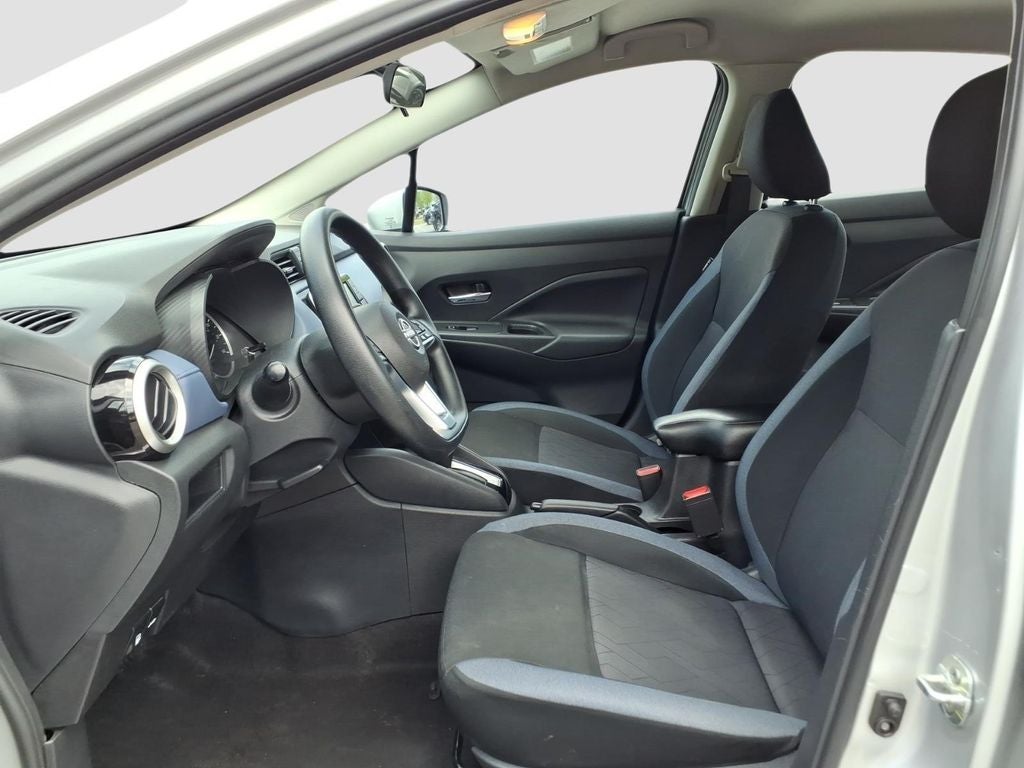 2024 Nissan Versa 1.6 SV