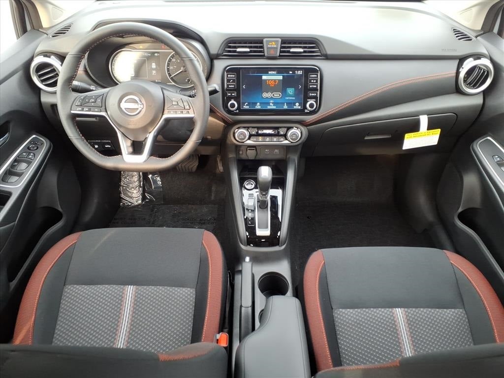 2025 Nissan Versa 1.6 SR