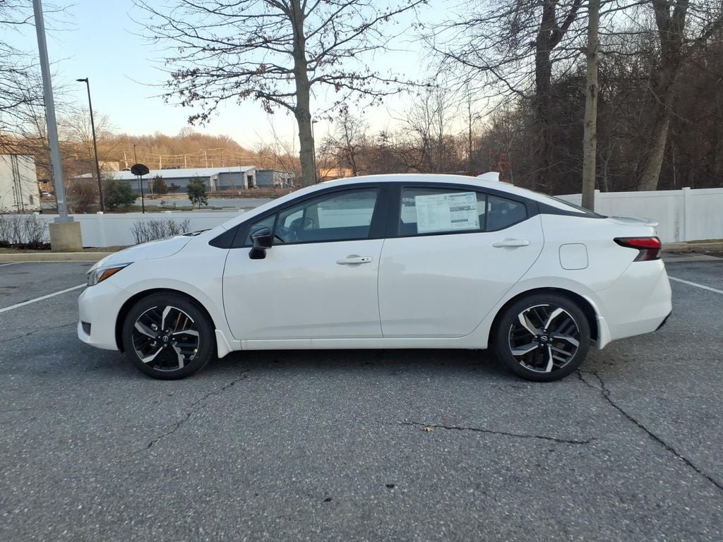 2025 Nissan Versa 1.6 SR