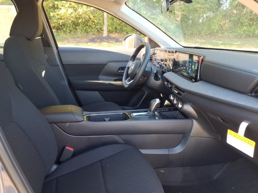 2027 Nissan Kicks S