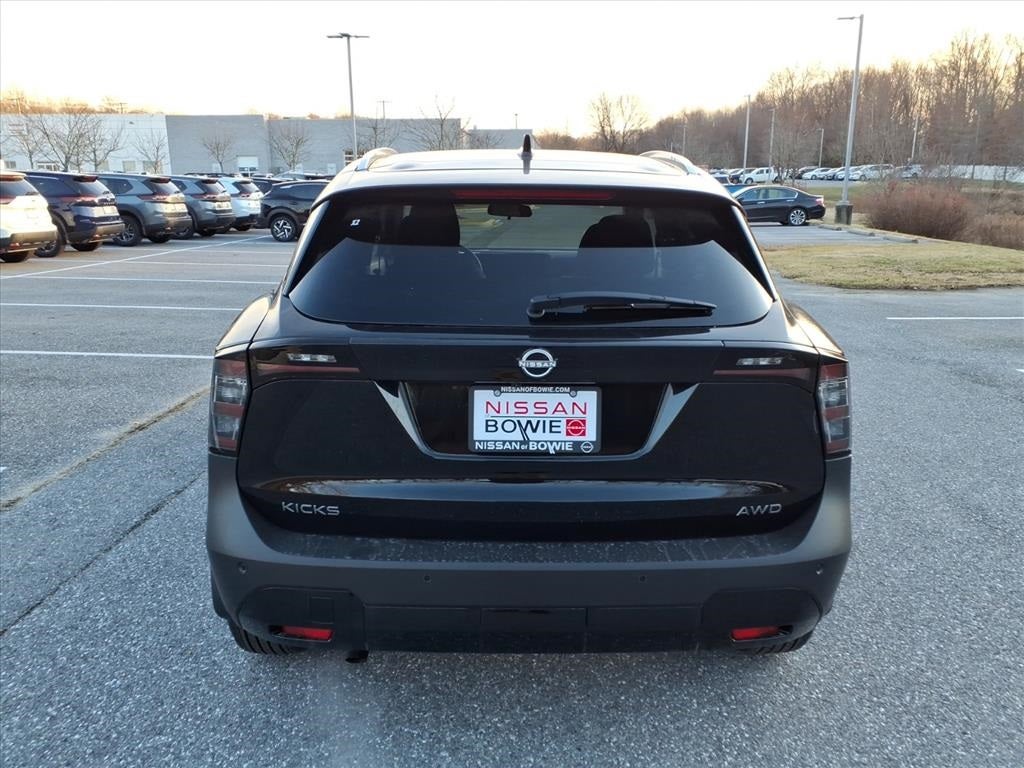 2026 Nissan Kicks SV