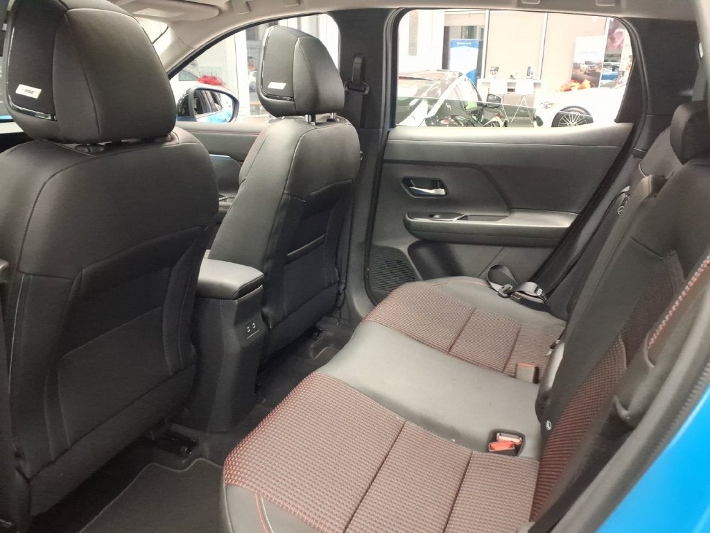 2027 Nissan Kicks SR