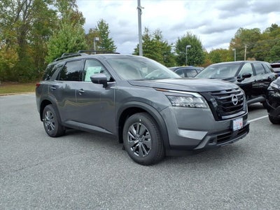 2025 Nissan Pathfinder SV
