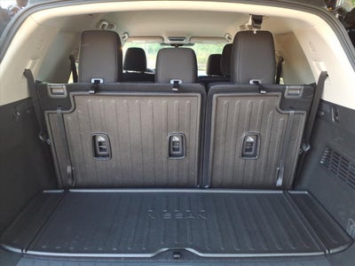 2025 Nissan Pathfinder SV