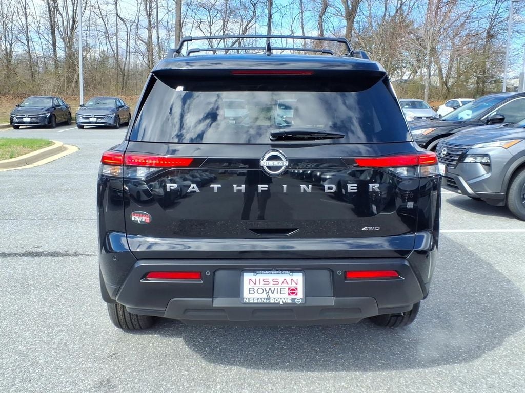 2026 Nissan Pathfinder SV