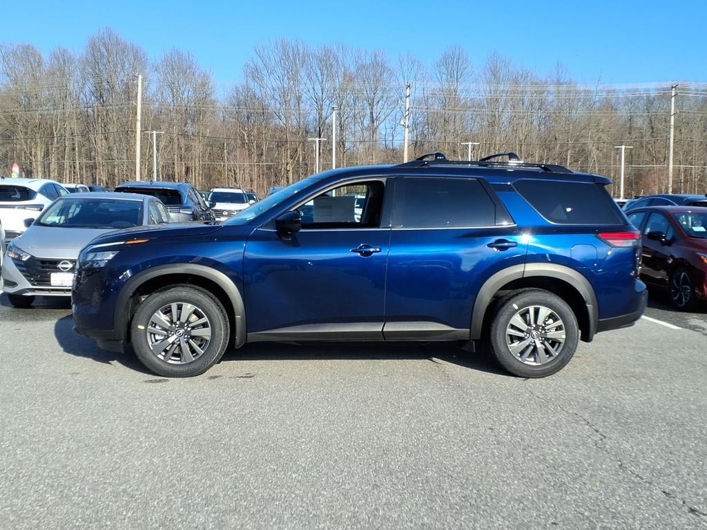 2026 Nissan Pathfinder SV