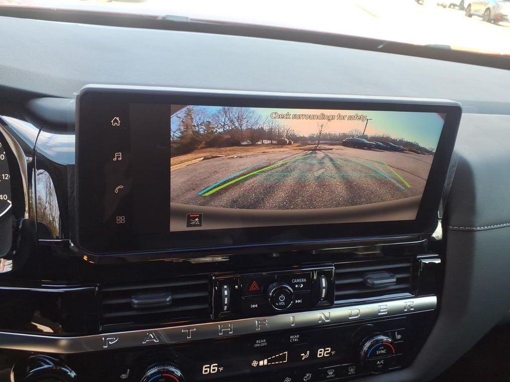 2026 Nissan Pathfinder SV