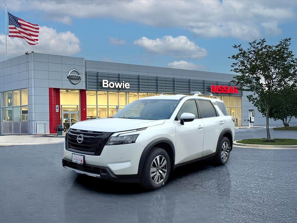 2025 Nissan Pathfinder SL