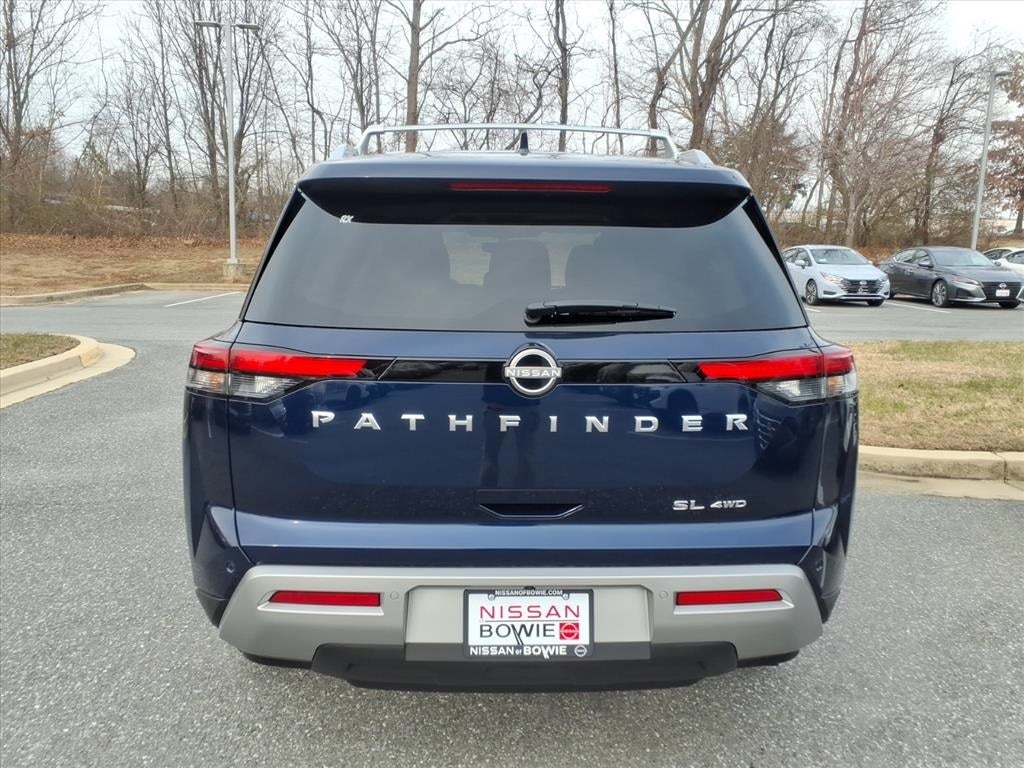 2025 Nissan Pathfinder SL