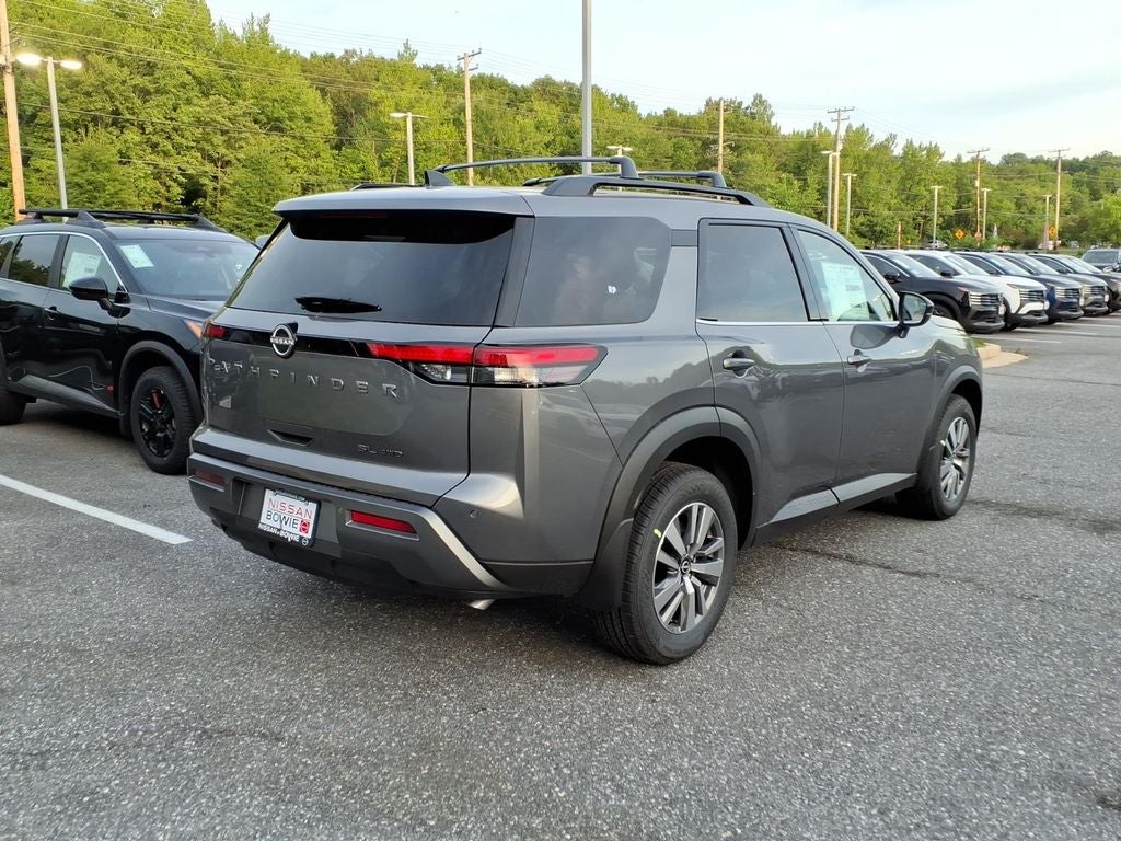 2026 Nissan Pathfinder SL