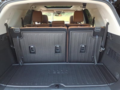 2025 Nissan Pathfinder Platinum