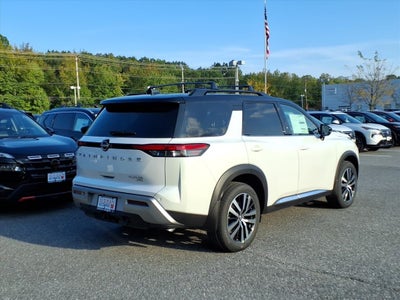 2025 Nissan Pathfinder Platinum