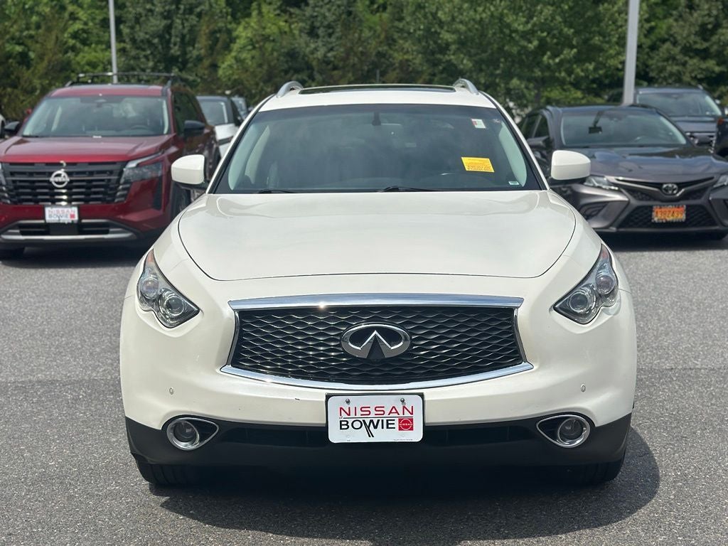 2017 INFINITI QX70 Base