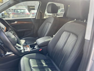 2023 Audi Q5 45 S line Premium quattro