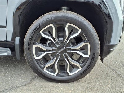 2024 GMC Sierra EV Denali Edition 1