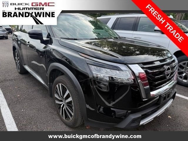 2024 Nissan Pathfinder Platinum
