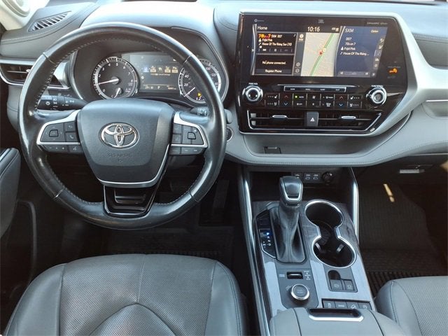 2022 Toyota Highlander Platinum