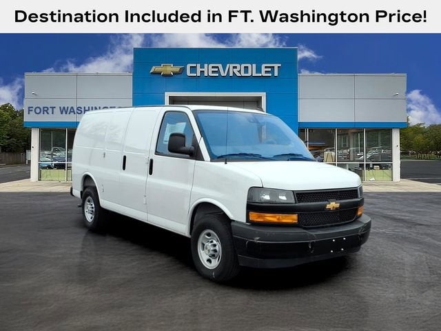2025 Chevrolet Express Cargo WT