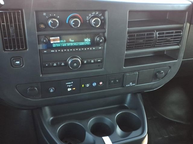 2025 Chevrolet Express Cargo WT