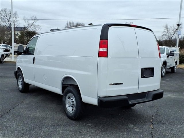 2025 Chevrolet Express Cargo 2500 WT