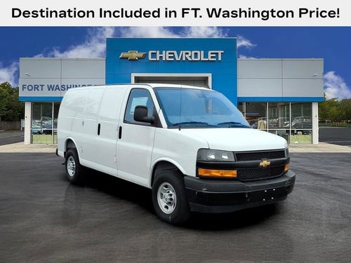 2025 Chevrolet Express Cargo WT