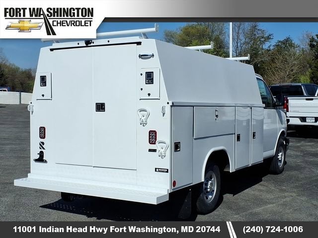 2026 Chevrolet Express Cutaway 3500 1WT