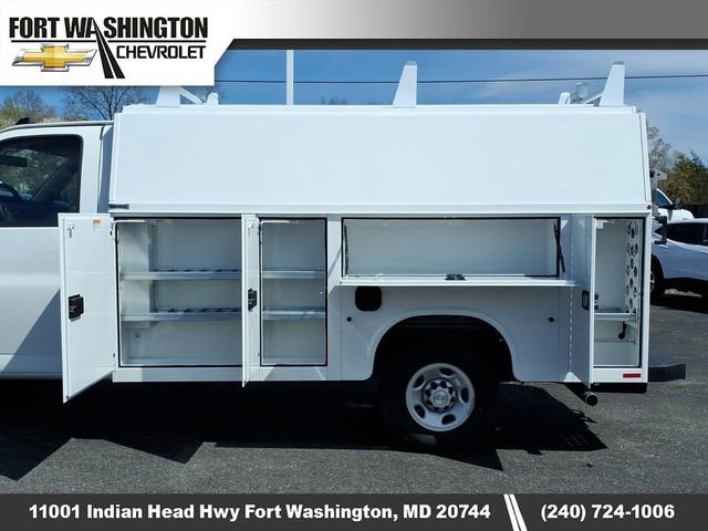 2025 Chevrolet Express Cutaway 3500 1WT