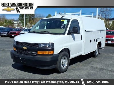 2025 Chevrolet Express Cutaway 3500 1WT
