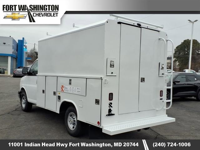 2026 Chevrolet Express Cutaway 3500 1WT