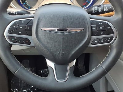2023 Chrysler Pacifica Hybrid Limited