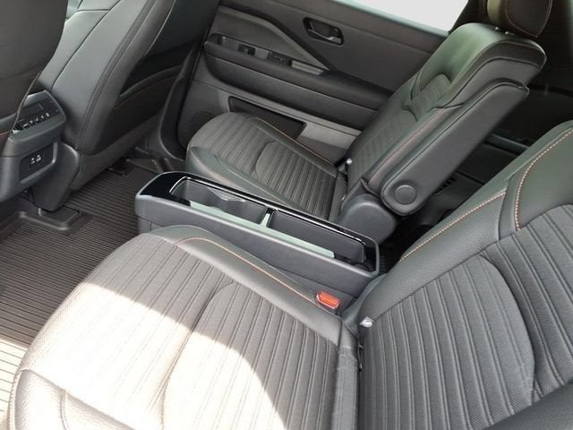 2025 Nissan Pathfinder Rock Creek 4WD