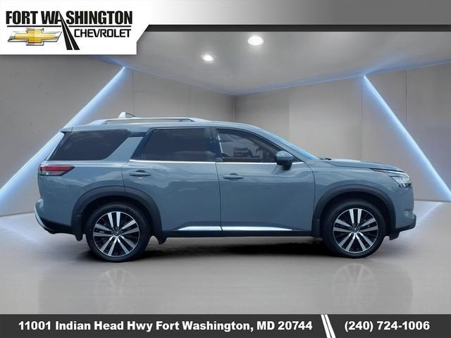 2024 Nissan Pathfinder Platinum 4WD