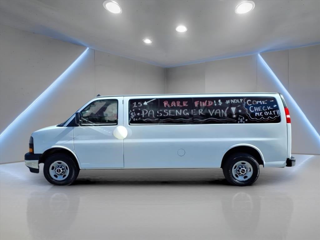 2022 GMC Savana 3500 LS 15 passenger van