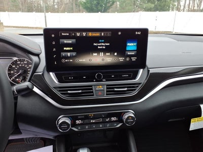 2025 Nissan Altima SR