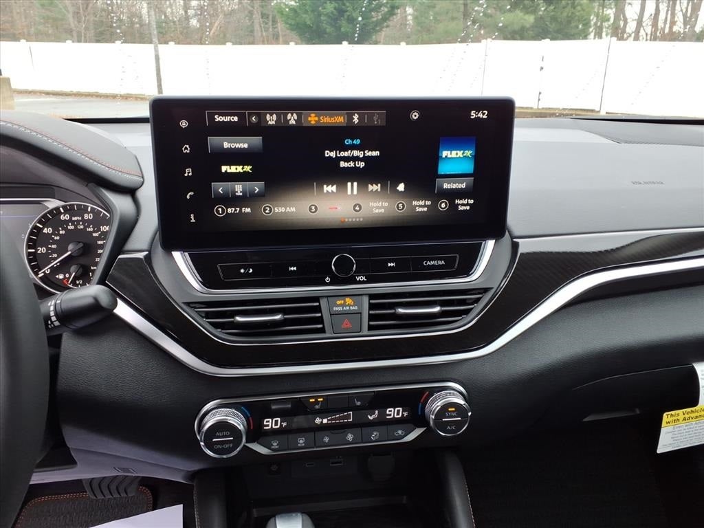 2025 Nissan Altima SR