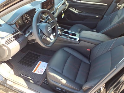 2025 Nissan Altima SR