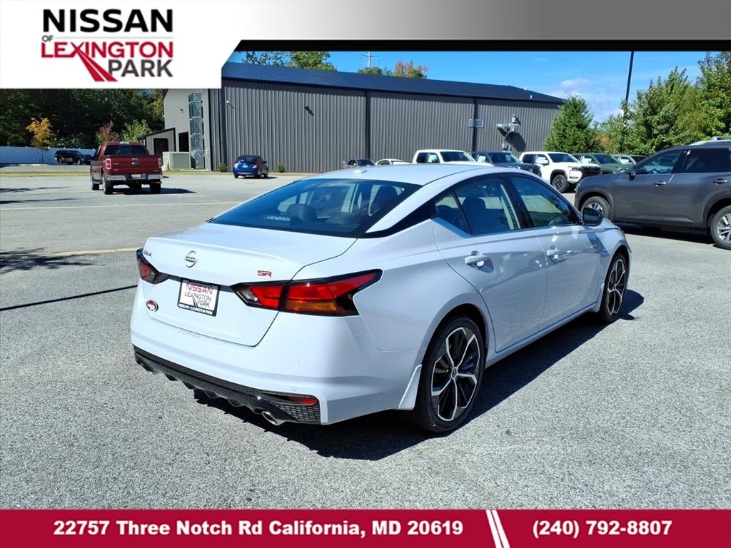 2025 Nissan Altima SR