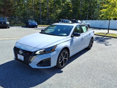 2025 Nissan Altima SR