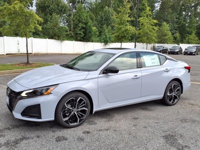 2025 Nissan Altima SR